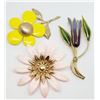Image 1 : 3-VINTAGE GOLD TONED METAL FLOWER BROOCHES