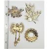 Image 2 : 4-VINTAGE GOLD TONED BROOCHES LOADED