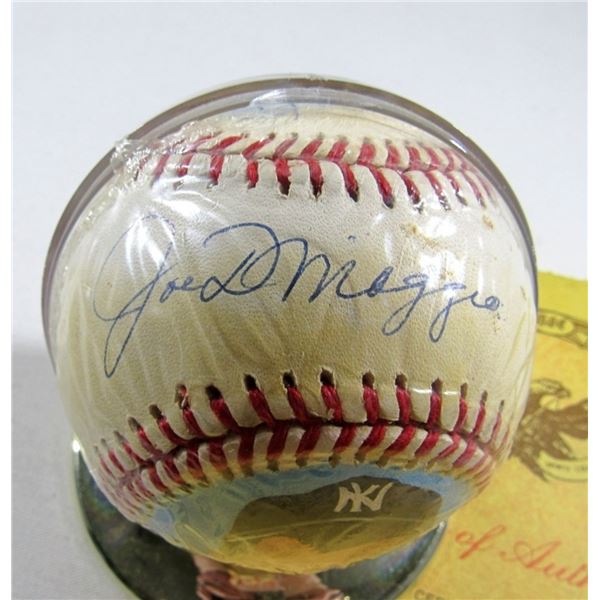 JOE DIMAGGIO AUTOGRAPHED BASEBALL