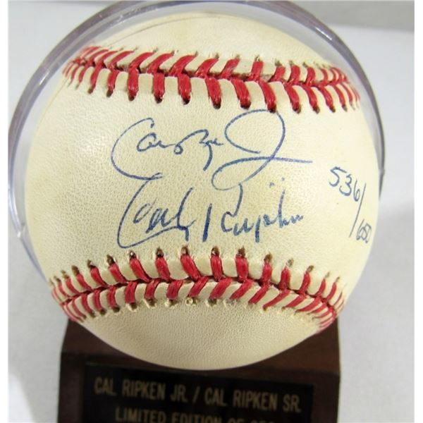 CAL RIPKEN JR / CAL RIPKEN SR AUTO BALL