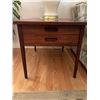 Image 1 : Mid Century End Table