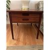 Image 1 : Mid Century End Table