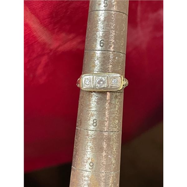 Estate 14kt Diamond Ring