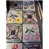 Image 1 : Vintage Hooked Rug