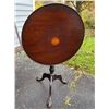 Image 1 : Country Tilt Top Candle Stand