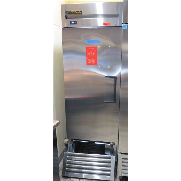 True T23HC Single Door ReachIn Refrigerator (Contents not included)