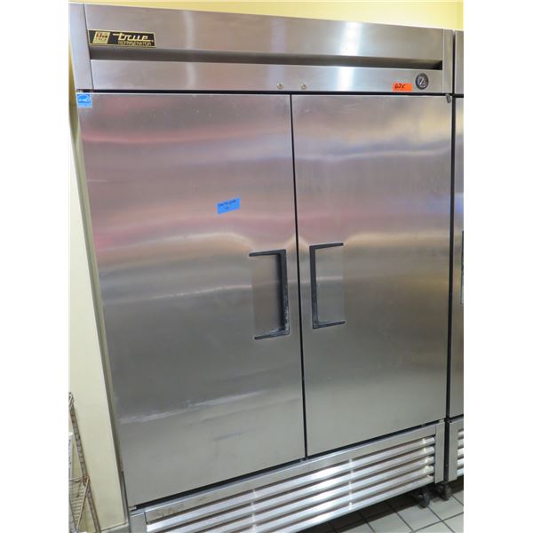 True T-49 Two-Section Reach-In Refrigerator