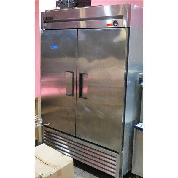 True T-49 Two-Section Reach-In Refrigerator