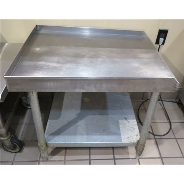 Metal Work Table w/ Undershelf 24"x31"x26"H