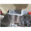 Image 2 : Advance Tabco 7-PS-40 Single Wall-Mount Sink w/ Splash Guards 13"x17"