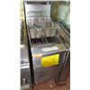 Image 1 : Pitco Commercial 2-Basket Deep Fryer