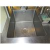 Image 3 : Commercial Sink w/ Metal Top Shelves