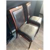 Image 3 : 2 x Leather-Style Wooden Banquet Chairs