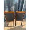 Image 4 : 2 x Leather-Style Wooden Banquet Chairs