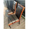 Image 3 : 2 x Leather-Style Wooden Banquet Chairs