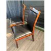 Image 3 : 2 x Leather-Style Wooden Banquet Chairs