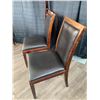 Image 2 : 2 x Leather-Style Wooden Banquet Chairs