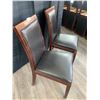 Image 3 : 2 x Leather-Style Wooden Banquet Chairs