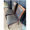 Image 3 : 2 x Leather-Style Wooden Banquet Chairs