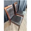 Image 2 : 2 x Leather-Style Wooden Banquet Chairs