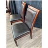 Image 3 : 2 x Leather-Style Wooden Banquet Chairs