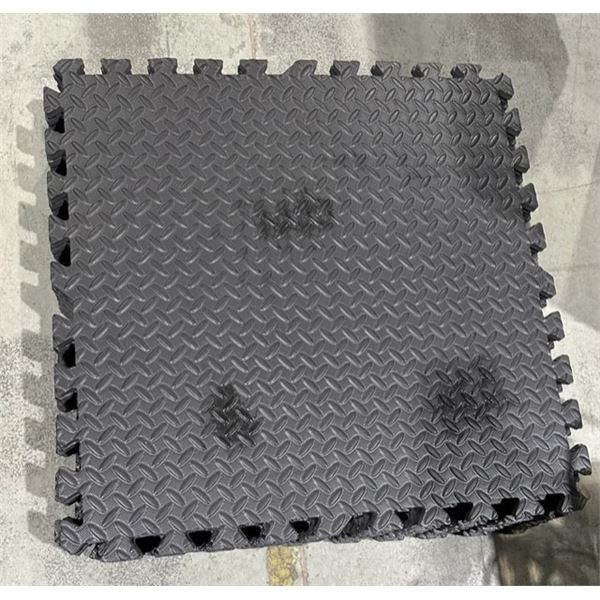 11 2x2 Foam interlocking floor mat tiles