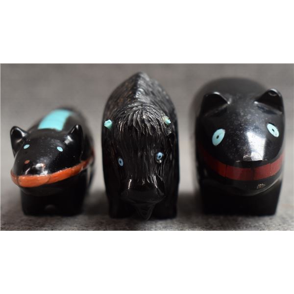 GROUP OF ZUNI INDIAN FETISHES