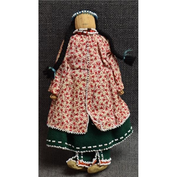 WOODLANDS INDIAN CORNHUSK DOLLS
