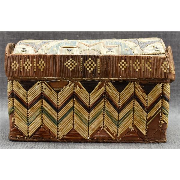 WOODLANDS INDIAN QUILLED BOX
