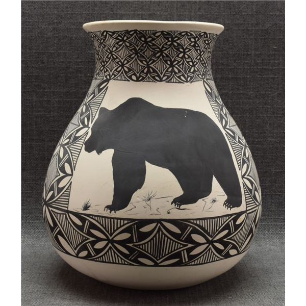 ACOMA CERAMIC VASE (PAUL A. ABEITA)