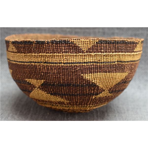 YUROK INDIAN BASKETRY BOWL