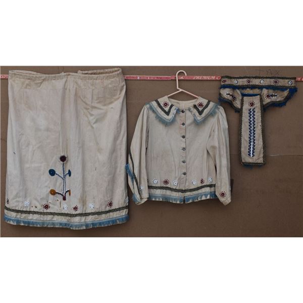 EASTERN INDIAN DRESS