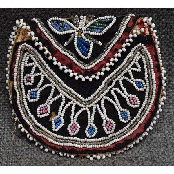 IROQUIOSE INDIAN BEADED POUCH