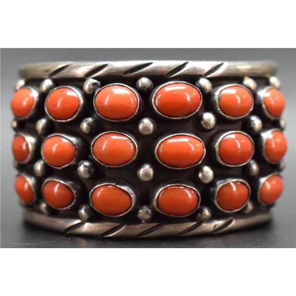 NAVAJO INDIAN CORAL BRACLET