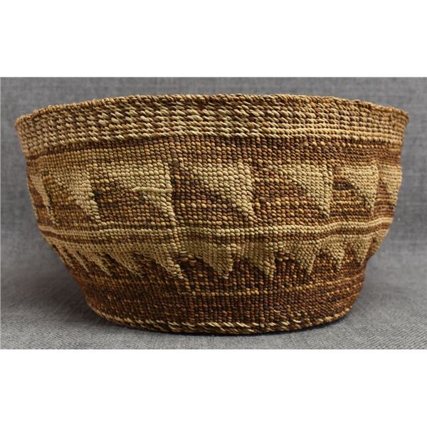 KLAMATH INDIAN BASKETRY BOWL