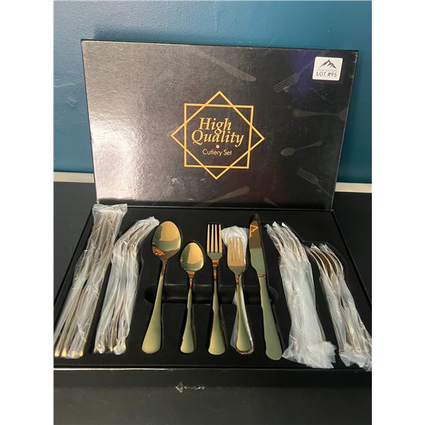 Lot of 1 High Quality Cutlery Set