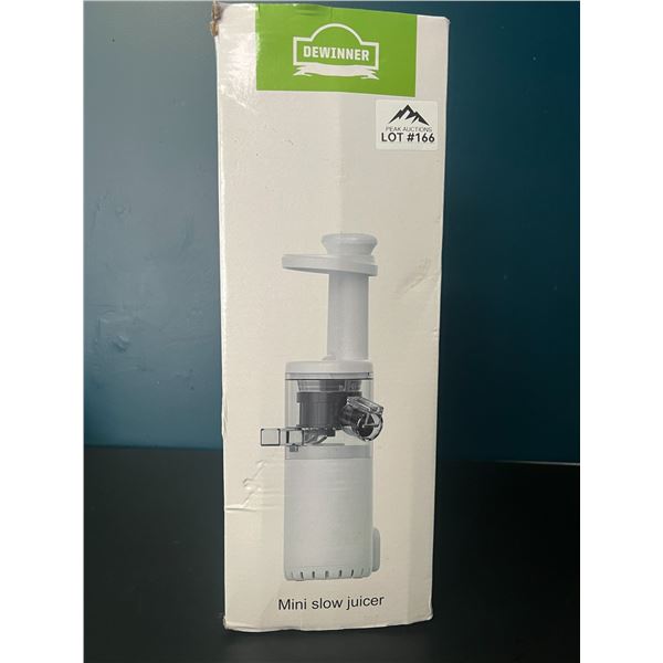 Lot of 1 Mini Slow Juicer
