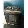 Image 3 : Lot of 1 ProBreeze Mini Ceramic Space Heater