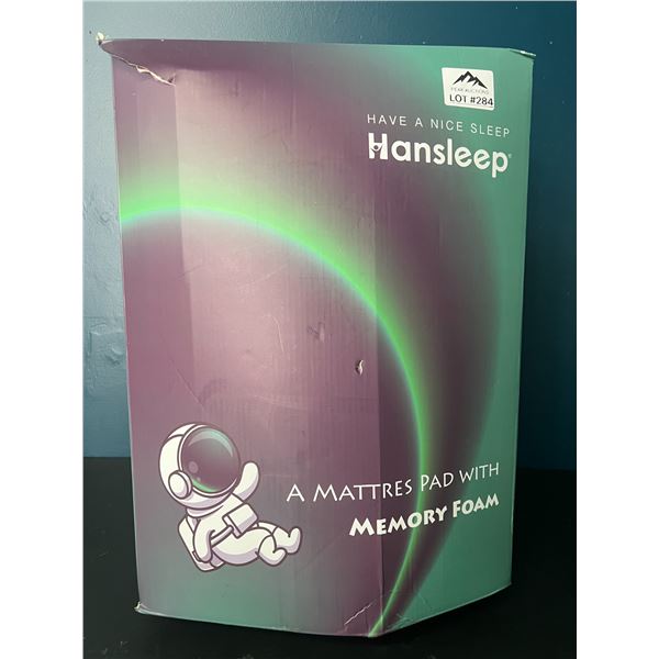 Lot of 1 Gel Memory Foam Mattress Topper - Queen Size