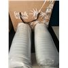 Image 2 : Lot of Fern & Willow Premium Down Alternative Pillows - 2 PCS