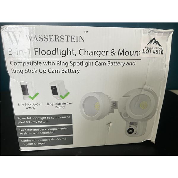 Lot of 1 3-in-1 Floodlight, Charger, & Mount
