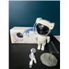 Image 1 : Lot of 1 Astronaut Star Galaxy Projector w/ Remote Control