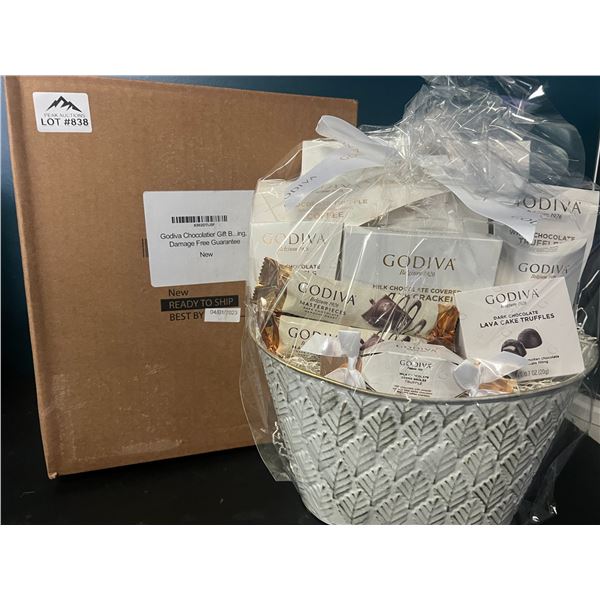 Lot of 1 Godiva Chocolatier Premium Gift Basket Set