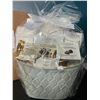 Image 2 : Lot of 1 Godiva Chocolatier Premium Gift Basket Set