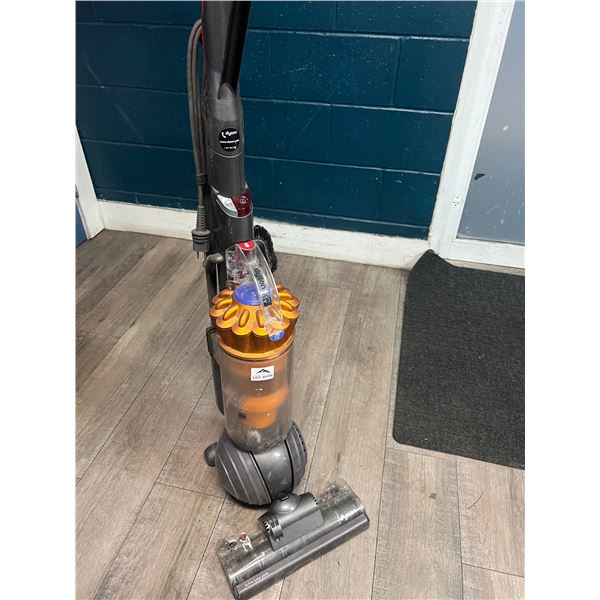 Lot of 1 Dyson Upright Vacuum (*Used)