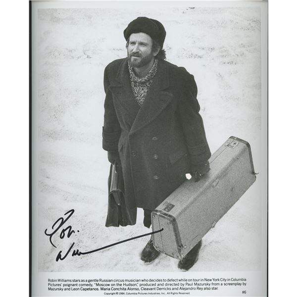 Moscow on the Hudson signed movie photo