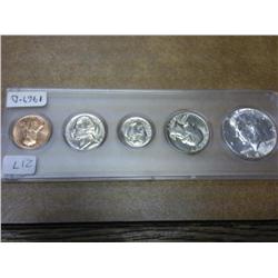 1969-D US Year Set (UNC) 40% Silver Half