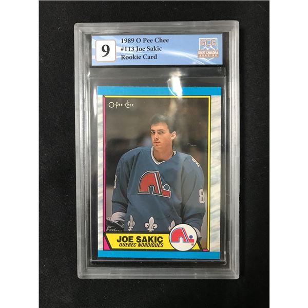 1989 O-PEE-CHEE NO. 113 JOE SAKIC ROOKIE CARD GCG 9