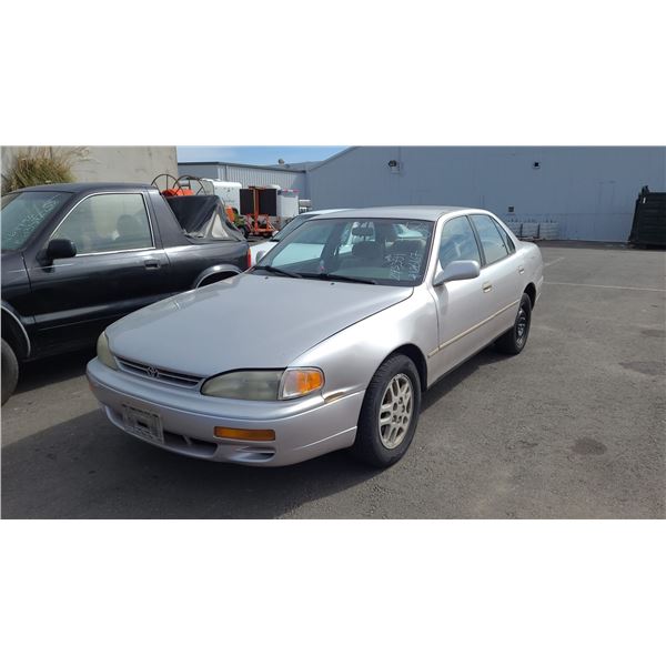 1996 Toyota Camry LE V6