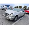 Image 1 : 1999 Mercedes-Benz E-Class E 320